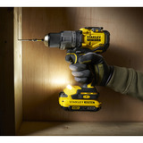 Stanley Bürstenloser Premium Schlagbohrschrauber.(SFMCD726D2K-QW), 18Volt schwarz/gelb, Li-Ion-Akku 2,0Ah, in Koffer