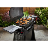Weber Gasgrill Q 2200N mit Premium-Rollwagen schwarz, 4,10 kW, mit Seitentischen