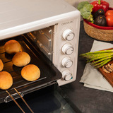 Cecotec Bake&Toast 6090 White Gyro , Mini-Backofen weiß, 2.200 Watt, 60 Liter